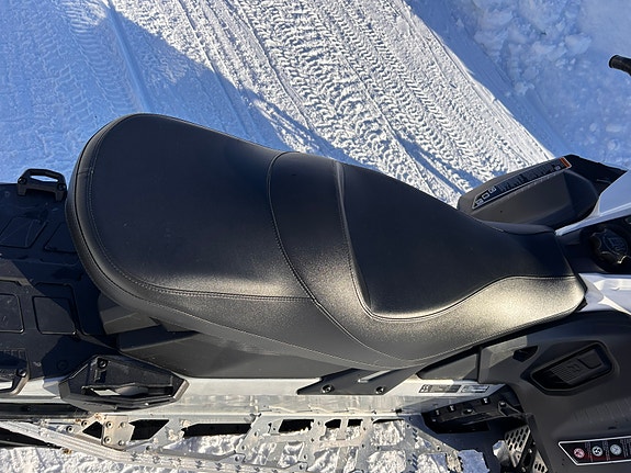 Ski-doo Expedition 900 Ace 10 of 19