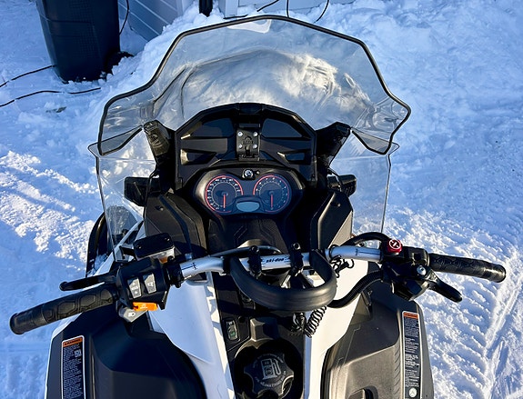 Ski-doo Expedition 900 Ace 4 of 19