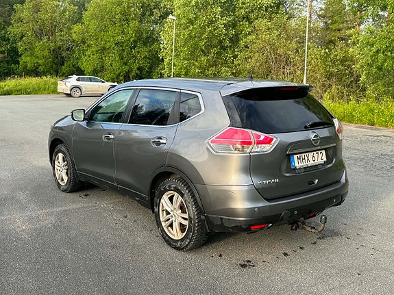 Nissan X-Trail 4 of 5