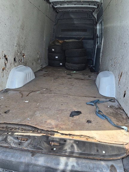 Mercedes-Benz Sprinter 310 13 of 13