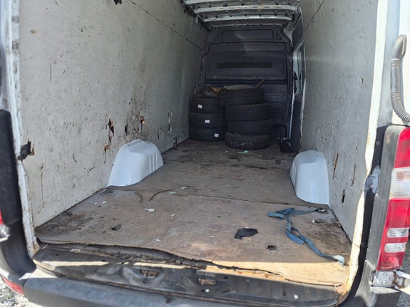 Mercedes-Benz Sprinter 310 12 of 13
