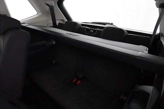 Volkswagen Tiguan Allspace 11 of 18