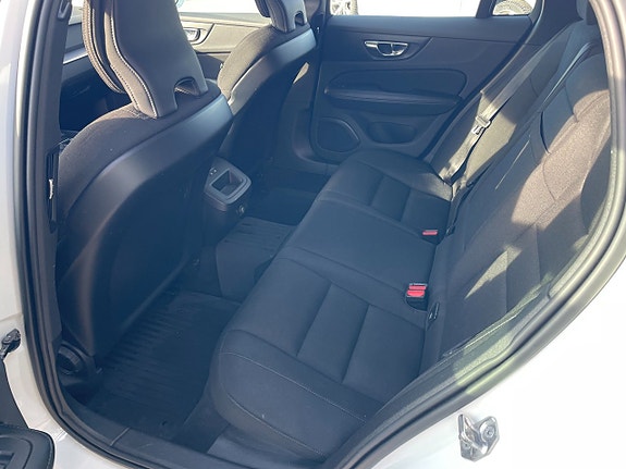 Volvo V60 15 of 18