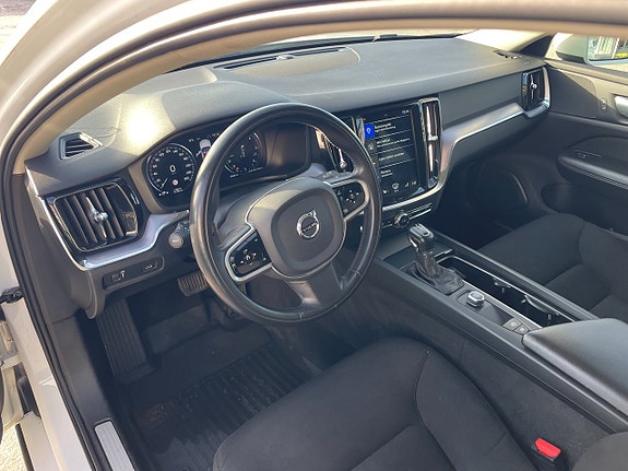 Volvo V60 6 of 18