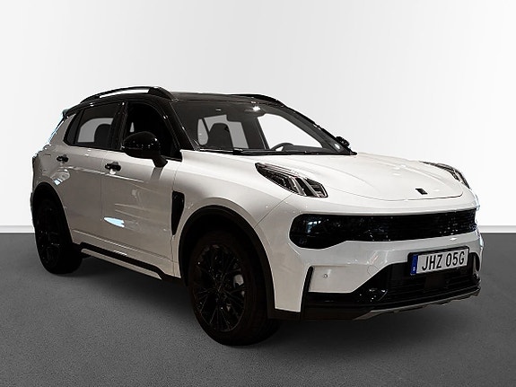 Lynk & Co 01 3 of 10