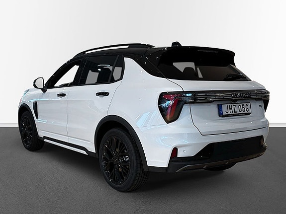Lynk & Co 01 2 of 10