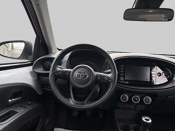 Toyota Aygo 9 of 16