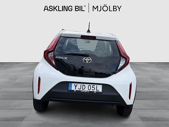 Toyota Aygo 5 of 16