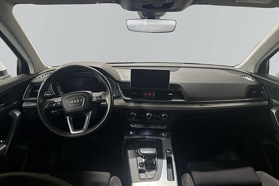 Audi Q5 4 of 5