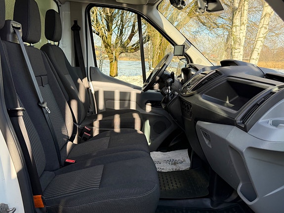 Ford Transit 5 of 5