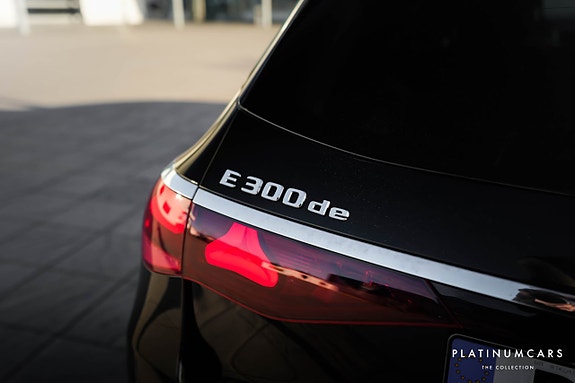 Mercedes-Benz E300 d 15 of 17