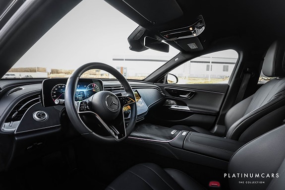 Mercedes-Benz E300 d 5 of 17
