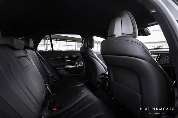 Mercedes-Benz E300 d 7 of 17