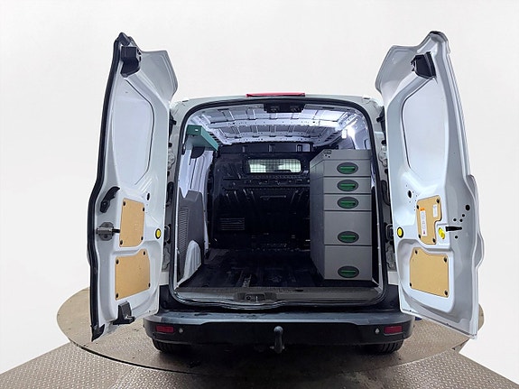 Ford Transit Connect 8 of 26