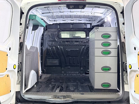 Ford Transit Connect 12 of 26