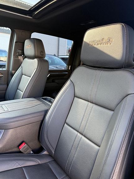 Chevrolet Silverado 2500 7 of 10