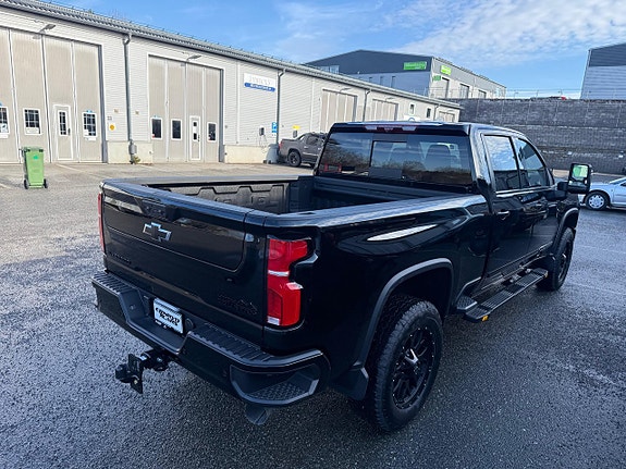 Chevrolet Silverado 2500 5 of 5