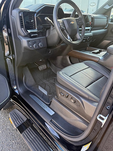 Chevrolet Silverado 2500 6 of 10