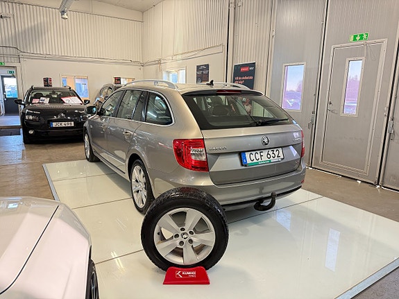 Skoda Superb 6 of 14