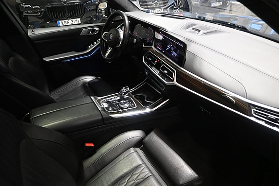 BMW X7 10 of 30