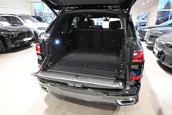 BMW X7 17 of 30