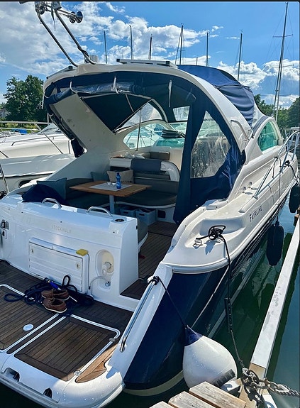 Fairline 34 Targa 2 of 7