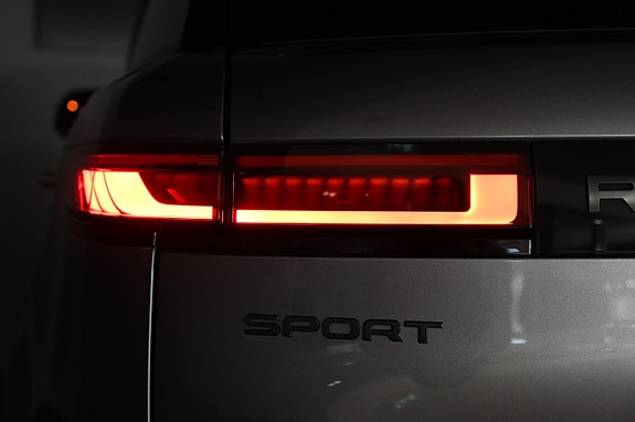Land Rover Range Rover Sport 30 of 30