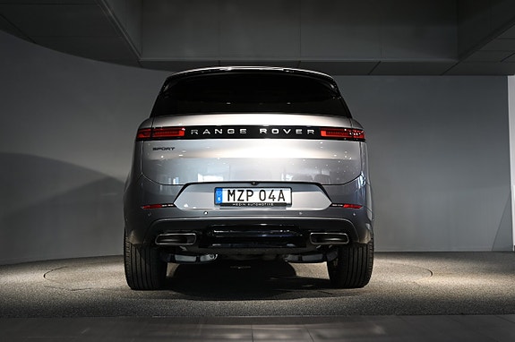 Land Rover Range Rover Sport 5 of 5