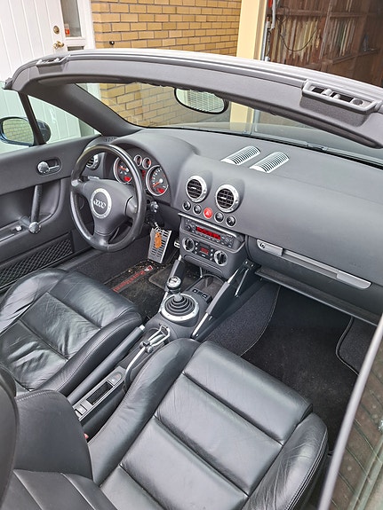 Audi TT 4 of 4
