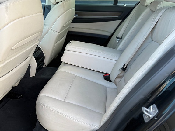 BMW 730 11 of 22