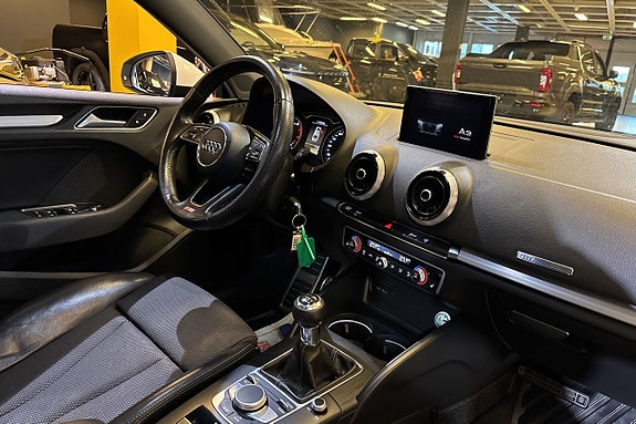 Audi A3 10 of 23