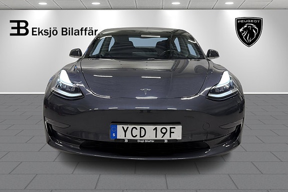 Tesla Model 3 2 of 5