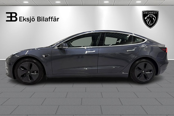 Tesla Model 3 7 of 20