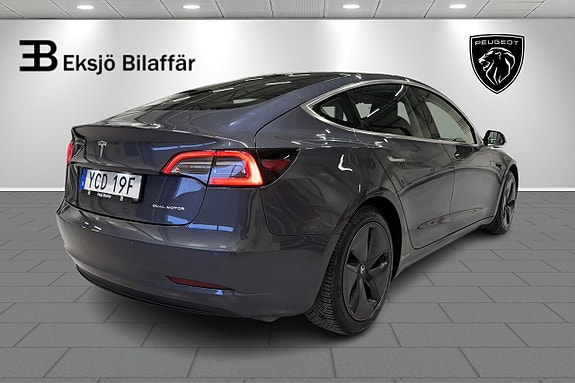 Tesla Model 3 5 of 5