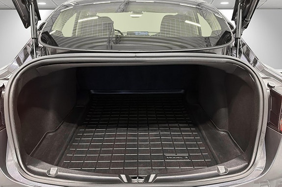 Tesla Model 3 14 of 20