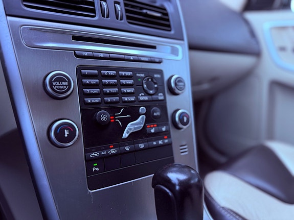 Volvo XC60 16 of 18