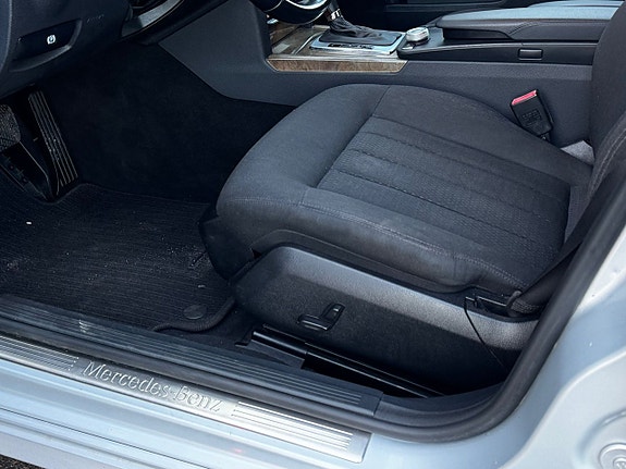 Mercedes-Benz E200 16 of 20