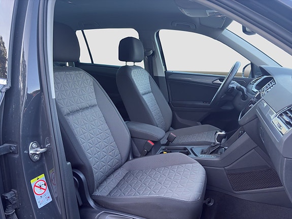 Volkswagen Tiguan 10 of 21