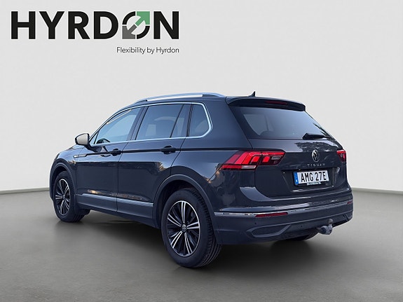 Volkswagen Tiguan 5 of 21