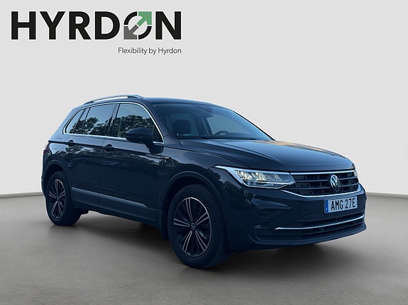 Volkswagen Tiguan 2 of 21