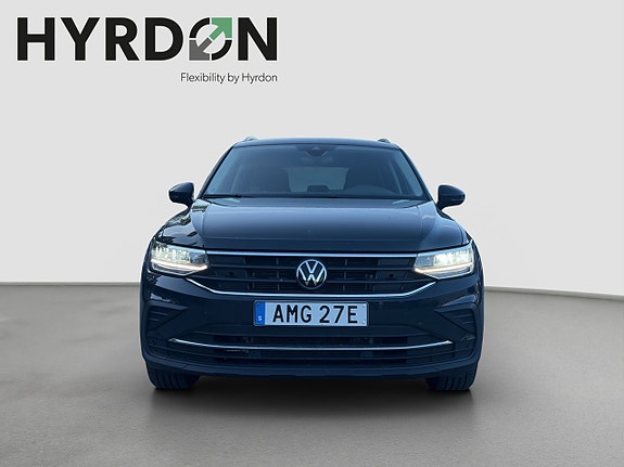 Volkswagen Tiguan 3 of 21