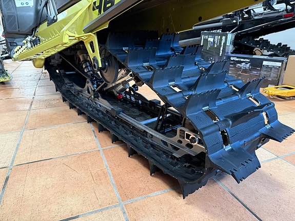 Ski-Doo Freeride STD TURBO R 146 HUB ABRIS SÄLEN Köp ONLINE 6 of 7