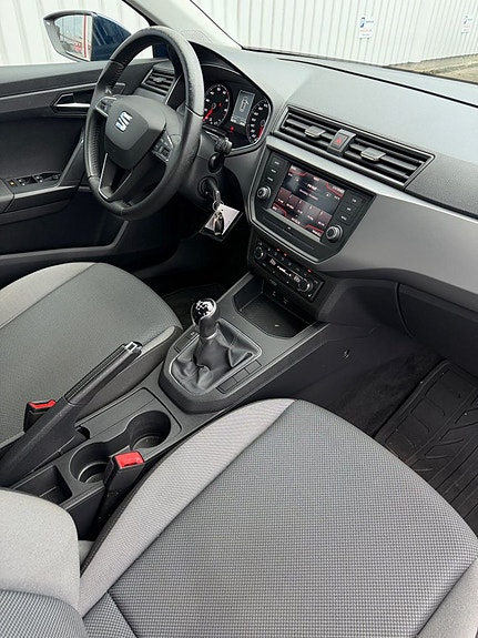Seat Ibiza 2 of 5