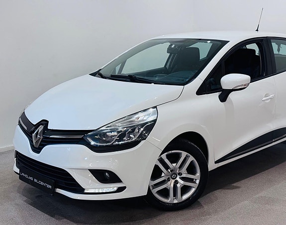 Renault Clio 2 of 16