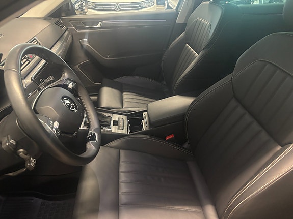 Skoda Superb 9 of 24
