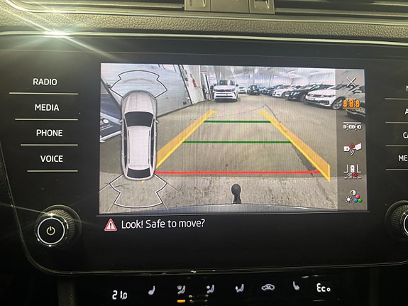 Skoda Superb 14 of 24