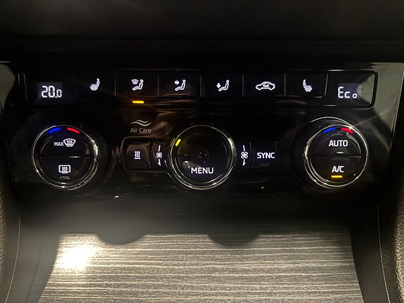 Skoda Superb 17 of 24