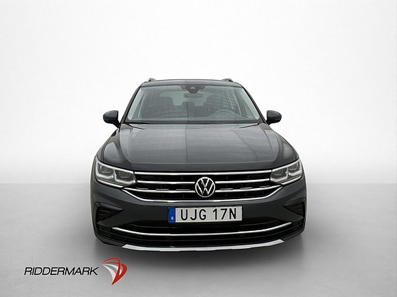 Volkswagen Tiguan 2 of 5