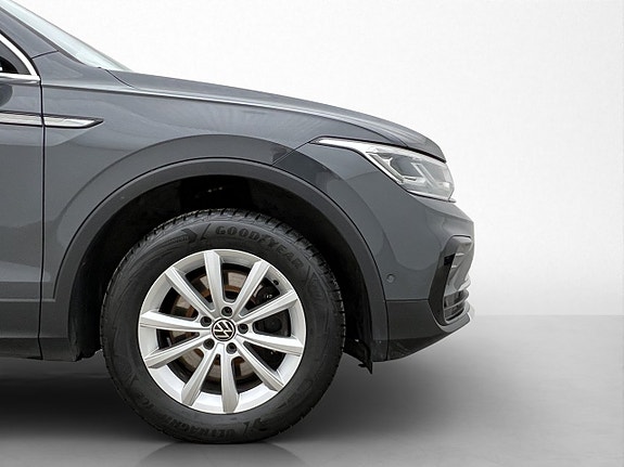 Volkswagen Tiguan 29 of 30