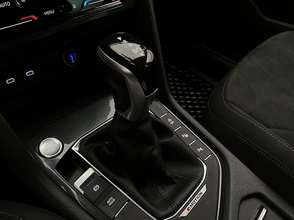 Volkswagen Tiguan 19 of 30
